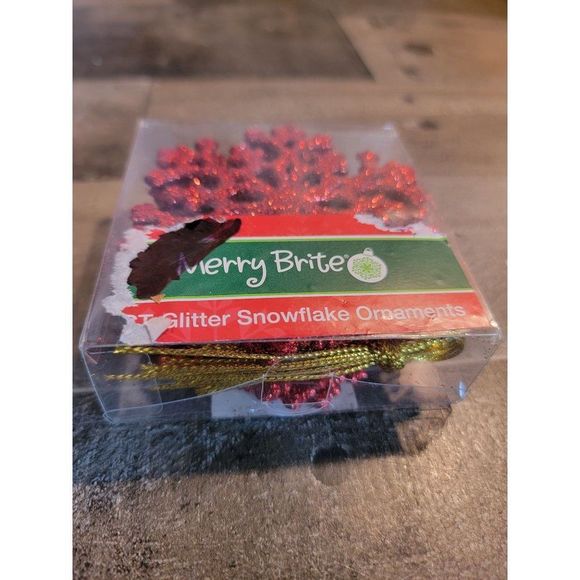 Red glittery snowflake ornament xmas set - Picture 2 of 5